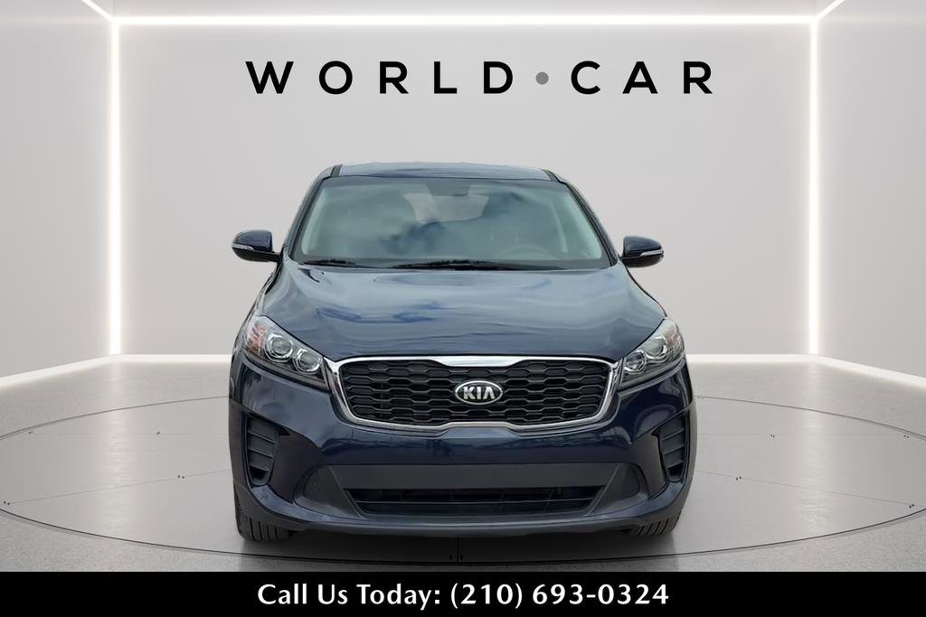 Used 2019 Kia Sorento FWD V6 image 2