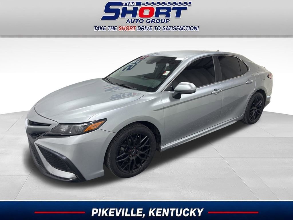 Used 2021 Toyota Camry SE FWD image 1