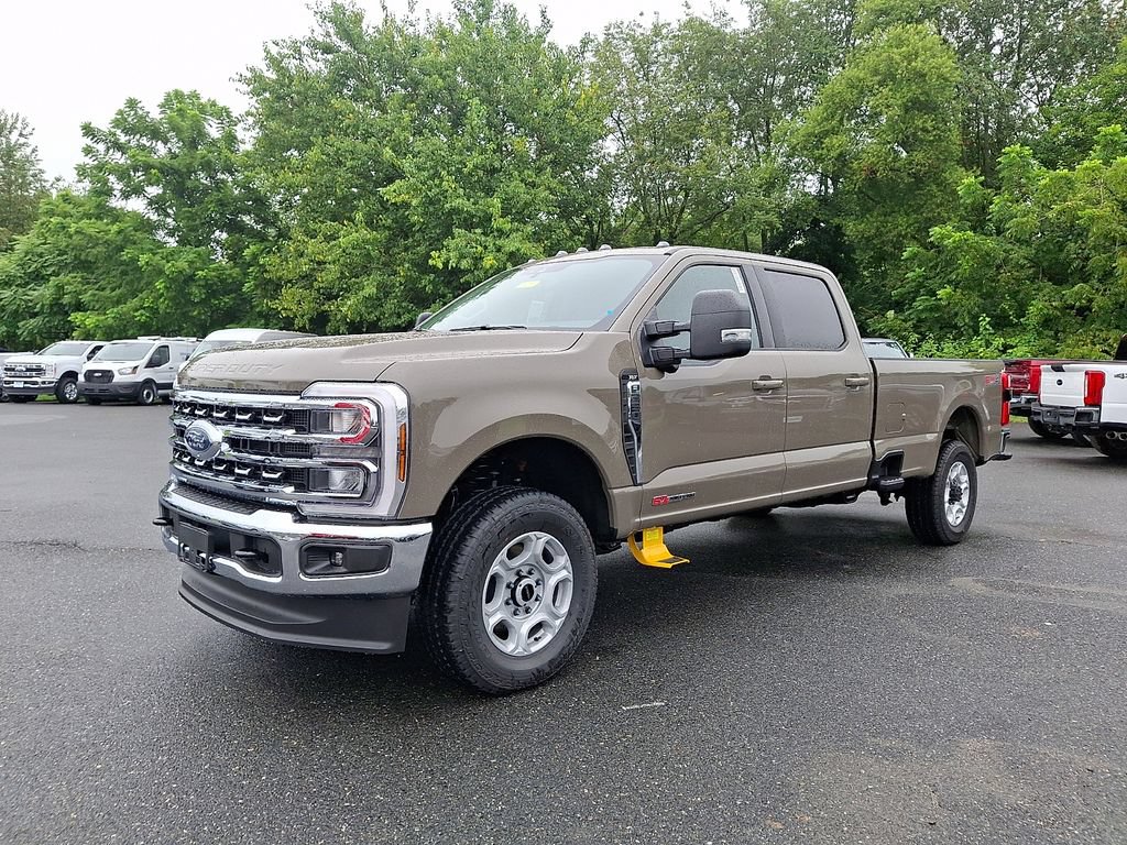 New 2026 Ford F350 XLT w/ XLT Premium Package AWD/4WD image 2