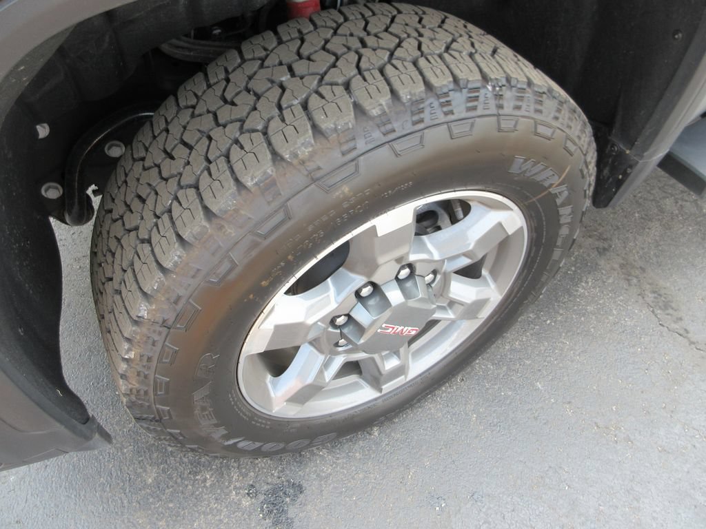Certified 2026 GMC Sierra 2500 SLE w/ SLE Value Package; AWD/4WD image 15
