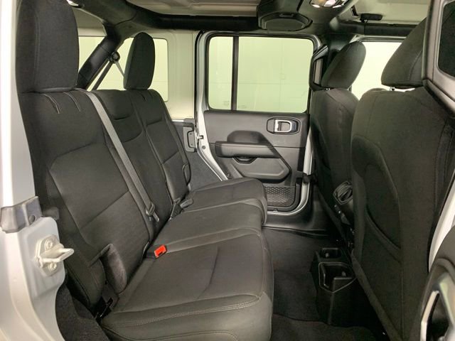 Used 2023 Jeep Wrangler Sahara image 26