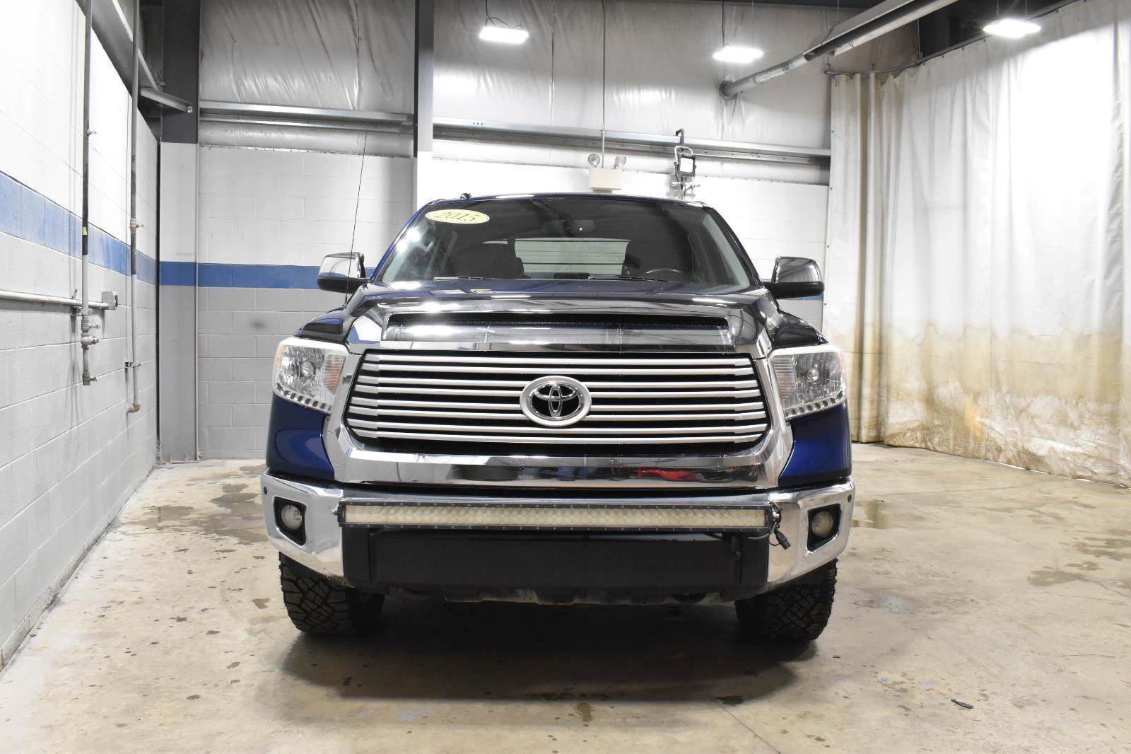 Used 2015 Toyota Tundra Limited image 29