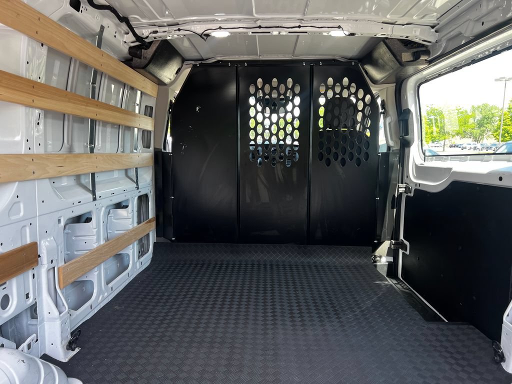 Used 2025 Ford Transit 250 Low Roof w/ Exterior Upgrade Package RWD image 27