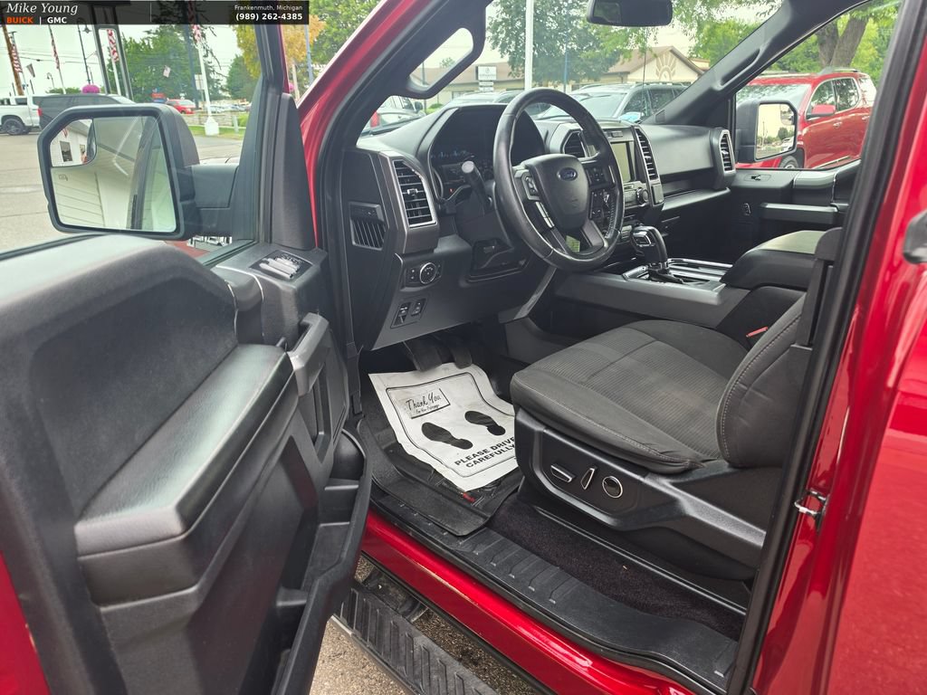 Used 2015 Ford F150 XLT w/ Equipment Group 302A Luxury AWD/4WD image 11