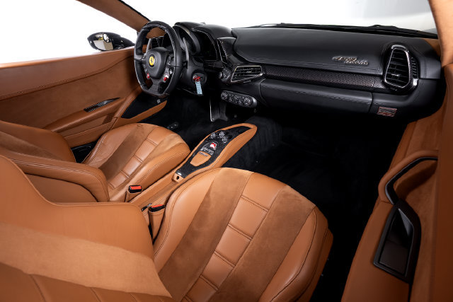 Certified 2012 Ferrari 458 Italia Coupe RWD image 48