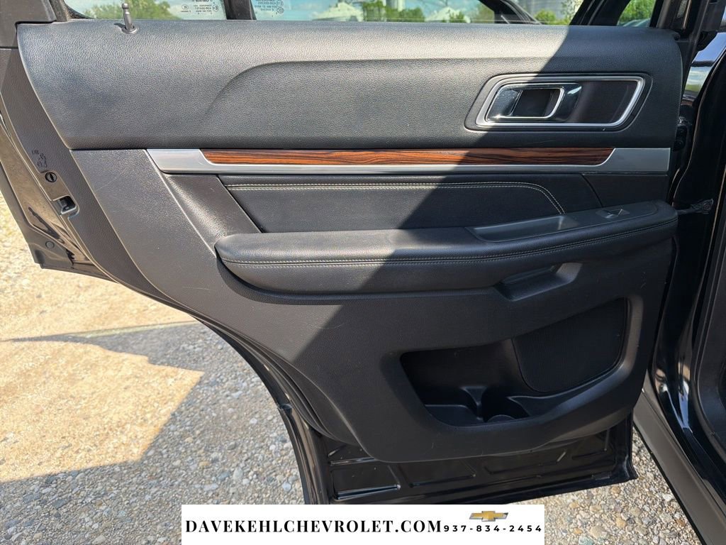 Used 2016 Ford Explorer Limited w/ Equipment Group 301A AWD/4WD image 13