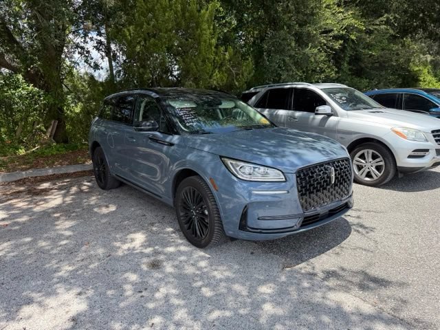 Used 2024 Lincoln Corsair Reserve w/ Equipment Group 201A AWD/4WD image 2