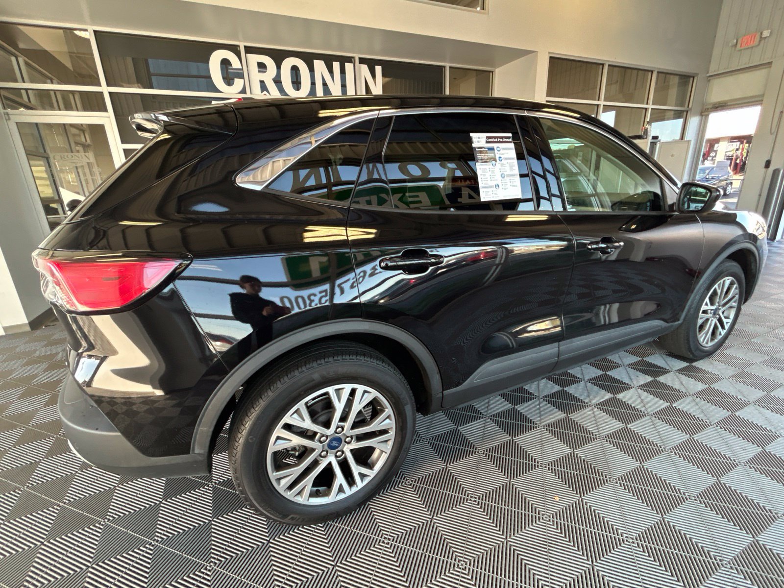 Used 2022 Ford Escape SEL w/ Technology Package AWD/4WD image 6
