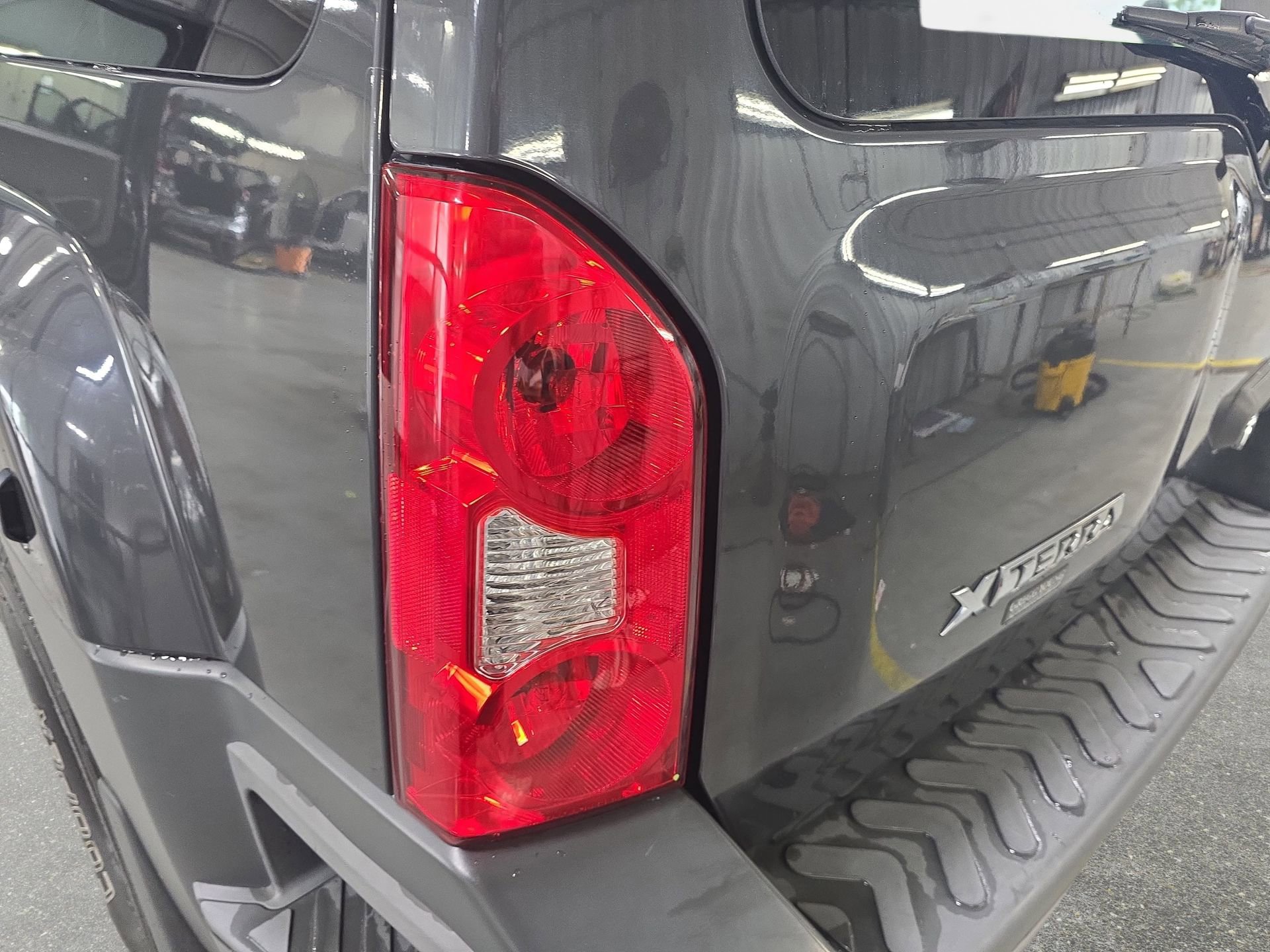 Used 2010 Nissan Xterra S AWD/4WD image 28
