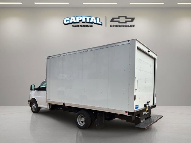 New 2024 Chevrolet Express 4500 w/ Power Convenience Package RWD image 11