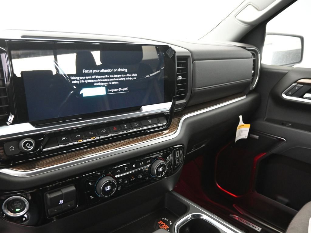 New 2025 Chevrolet Silverado 1500 RST image 22