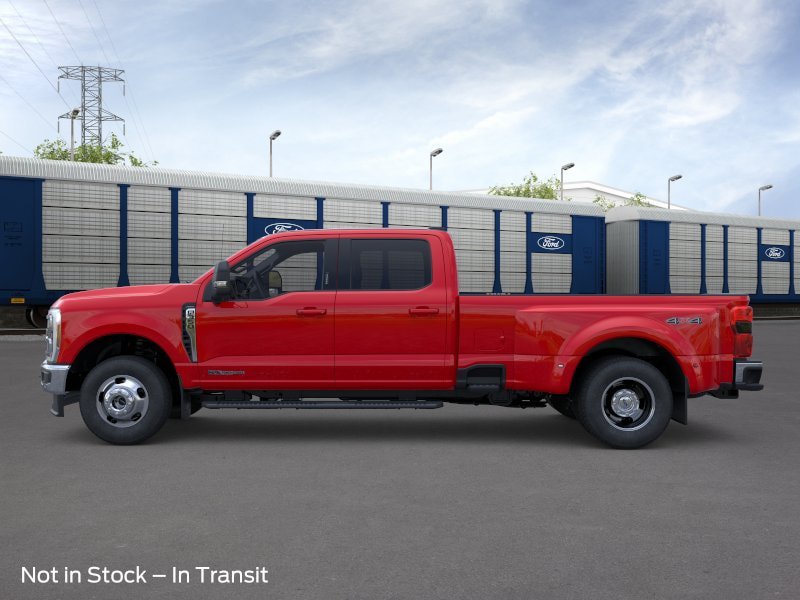 New 2026 Ford F350 4x4 Crew Cab DRW Super Duty image 3