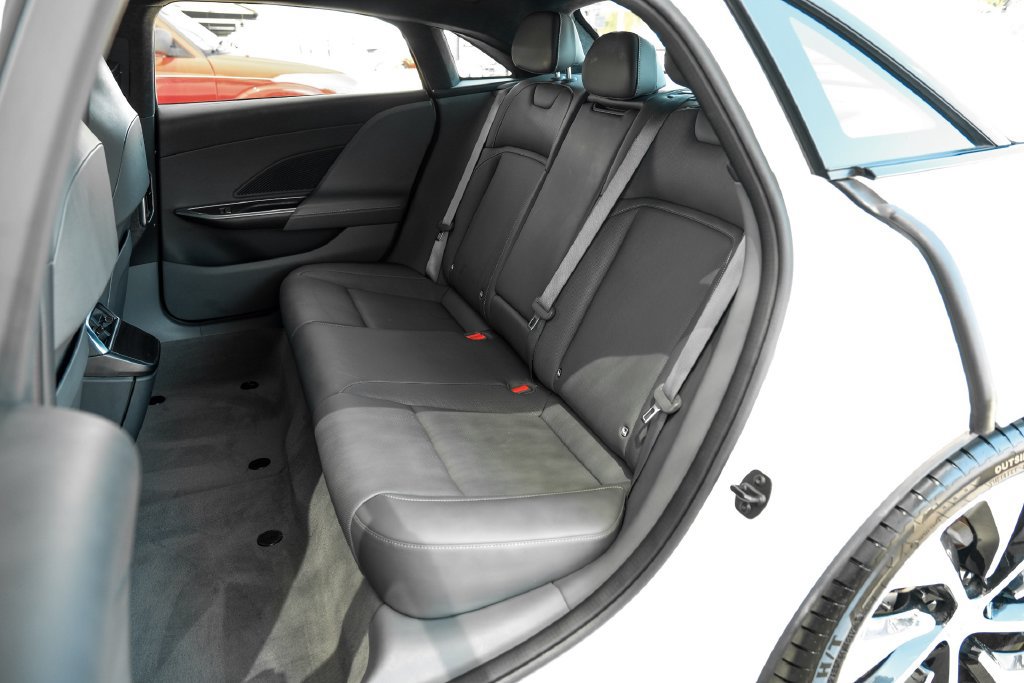 Used 2024 Lucid Air Touring AWD/4WD image 49