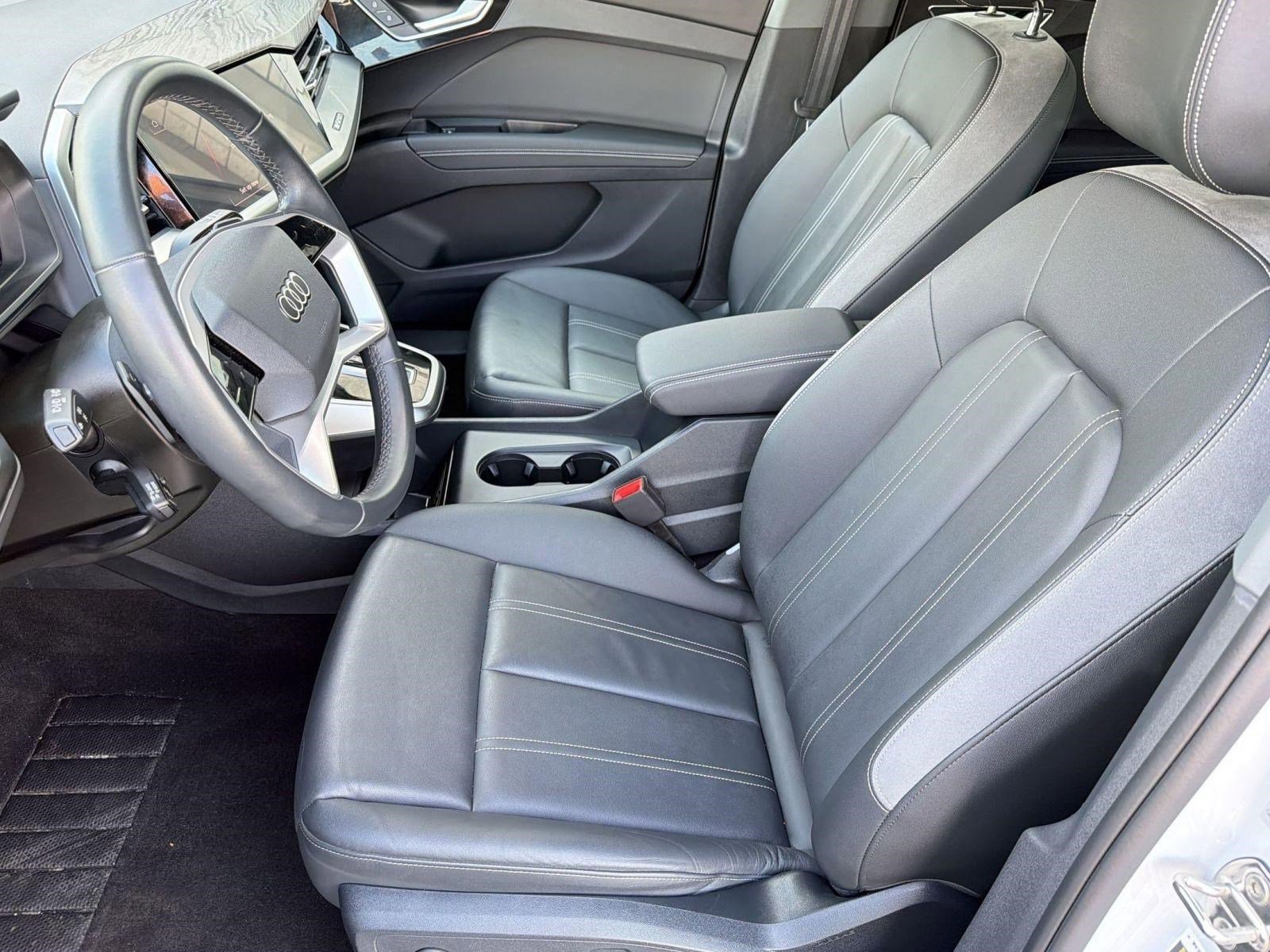 Used 2024 Audi Q4 e-tron Premium AWD/4WD image 5