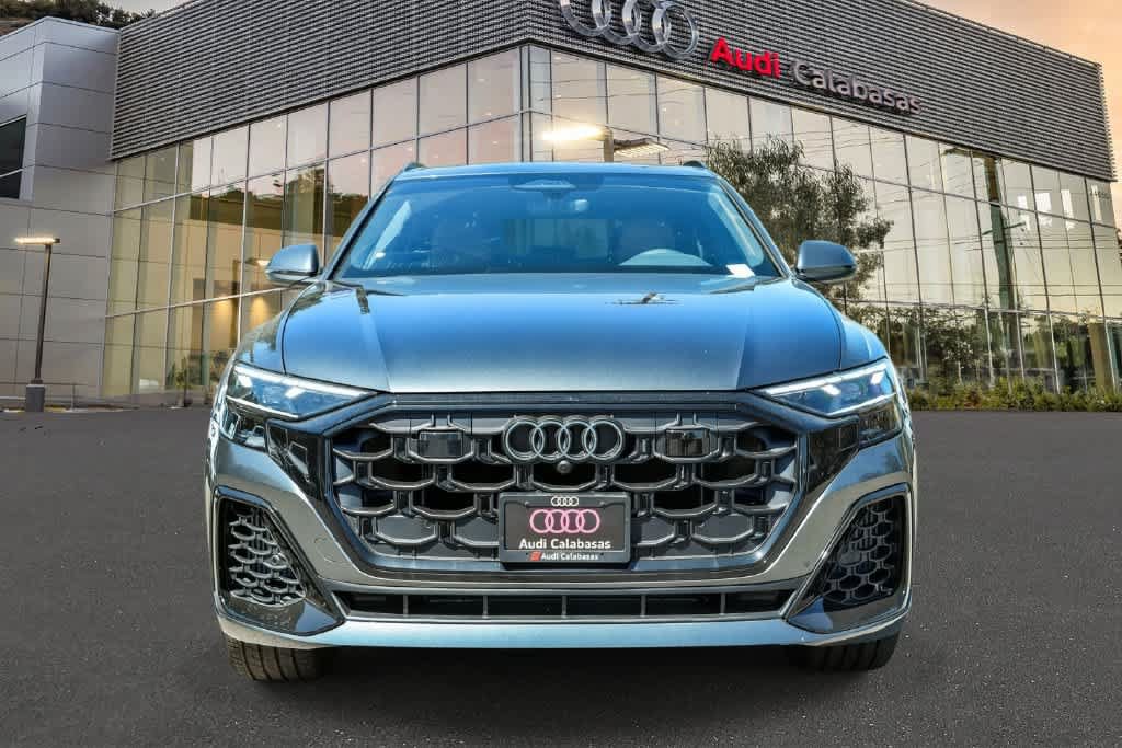 New 2027 Audi Q8 Premium Plus AWD/4WD image 2
