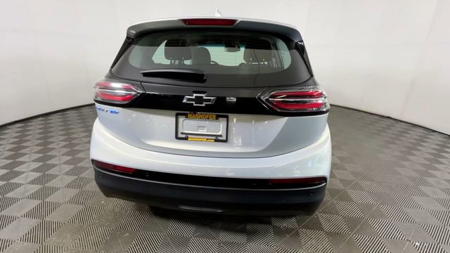 Used 2023 Chevrolet Bolt LT w/ Driver Confidence Package FWD image 5