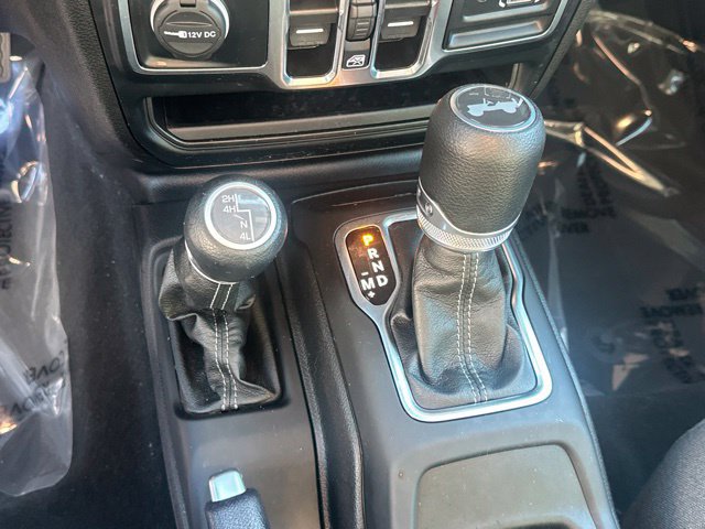 Used 2024 Jeep Wrangler Unlimited Sport AWD/4WD image 5