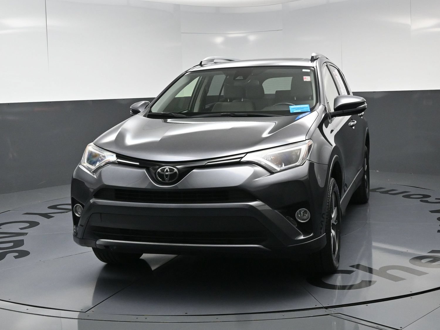 Used 2018 Toyota RAV4 XLE AWD/4WD image 11