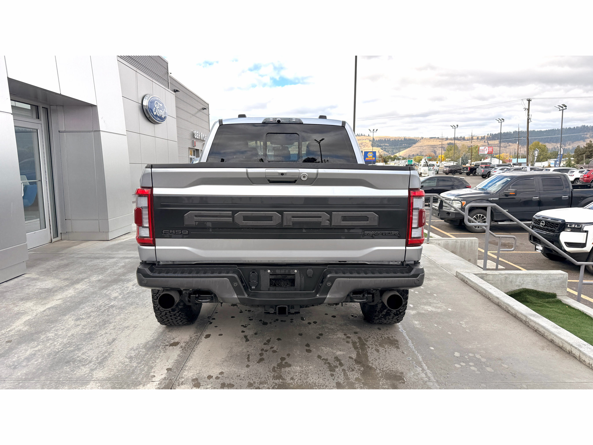 Used 2023 Ford F150 Raptor AWD/4WD image 6