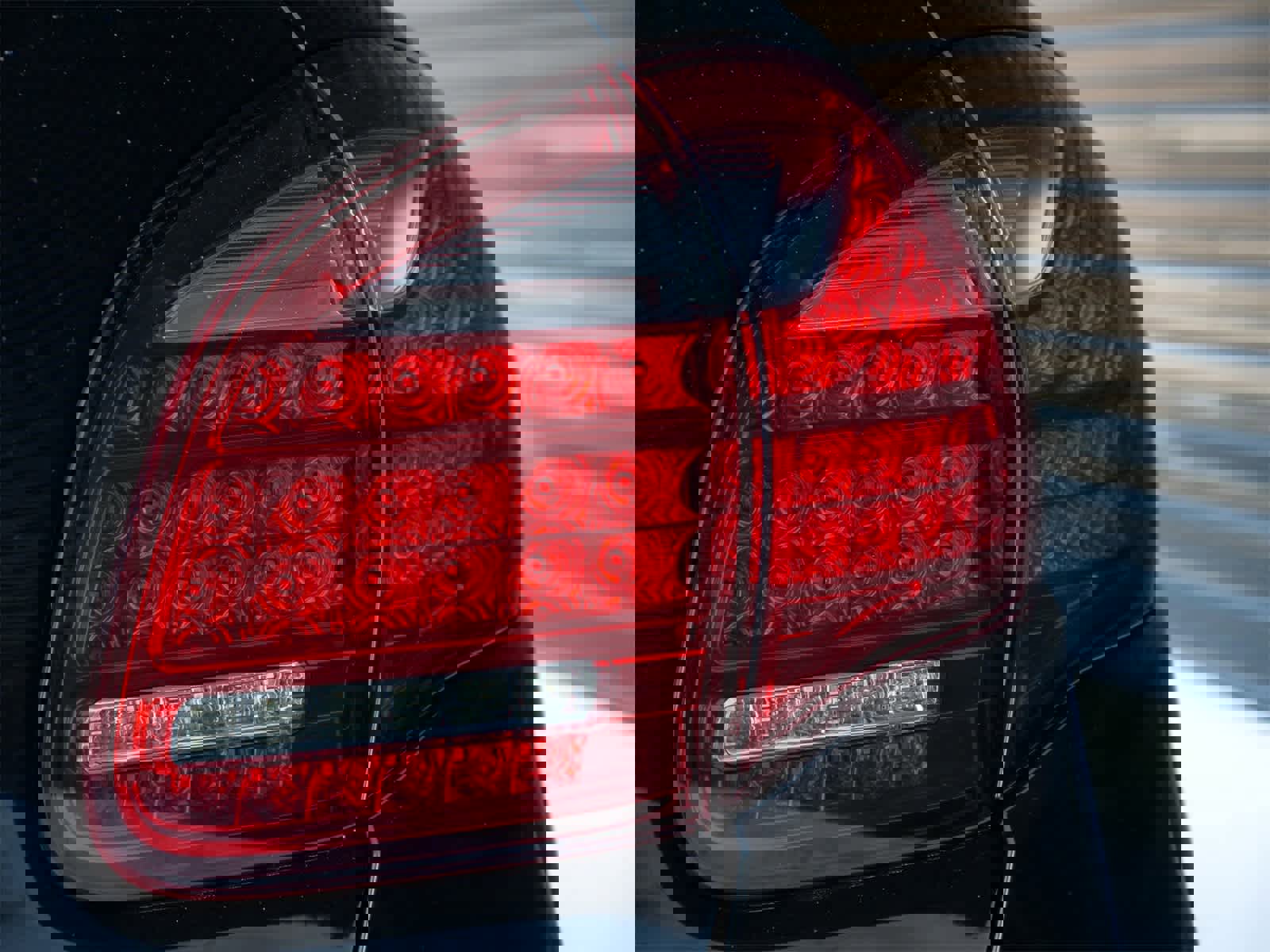 Used 2014 Porsche Cayenne Diesel Platinum Edition image 8