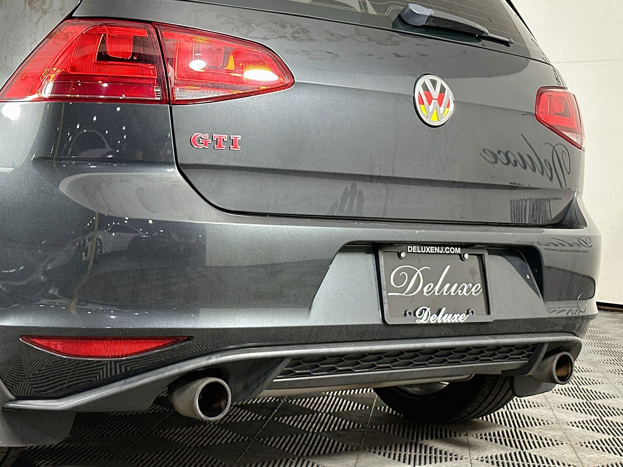 Used 2016 Volkswagen GTI Autobahn w/ Lighting Package (SEL) FWD image 26