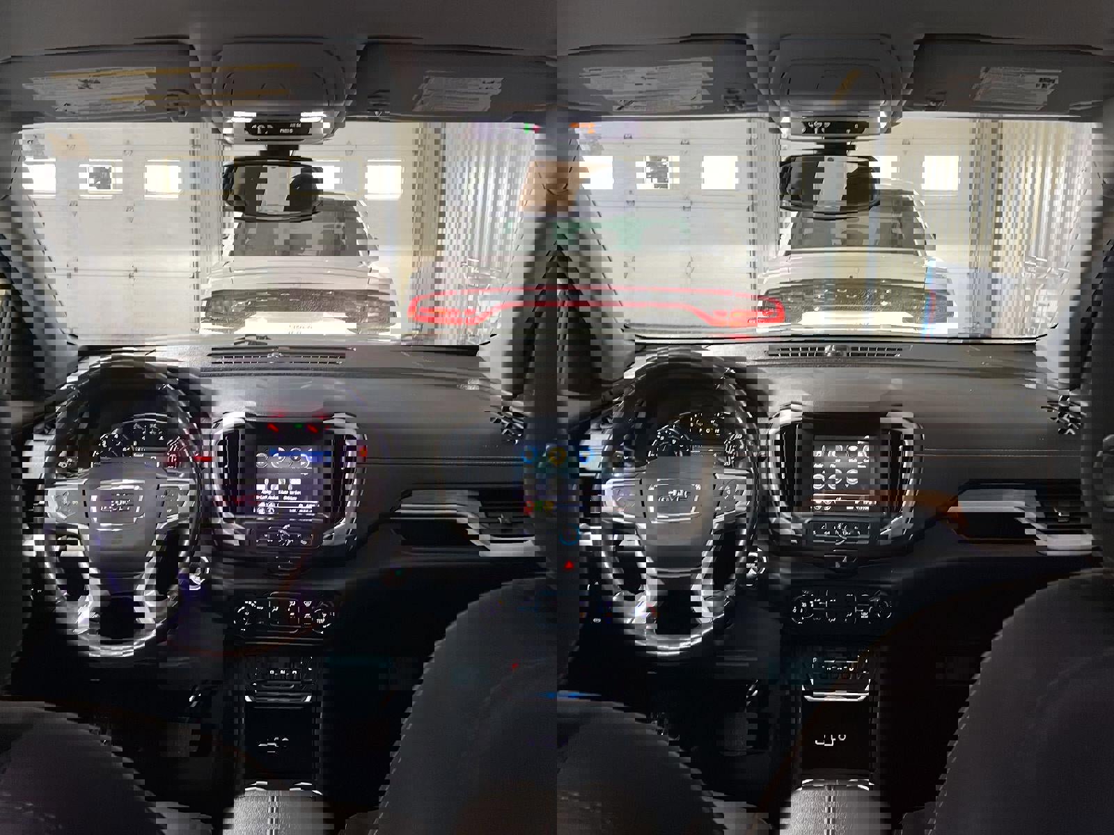 Used 2019 GMC Terrain SLE image 23