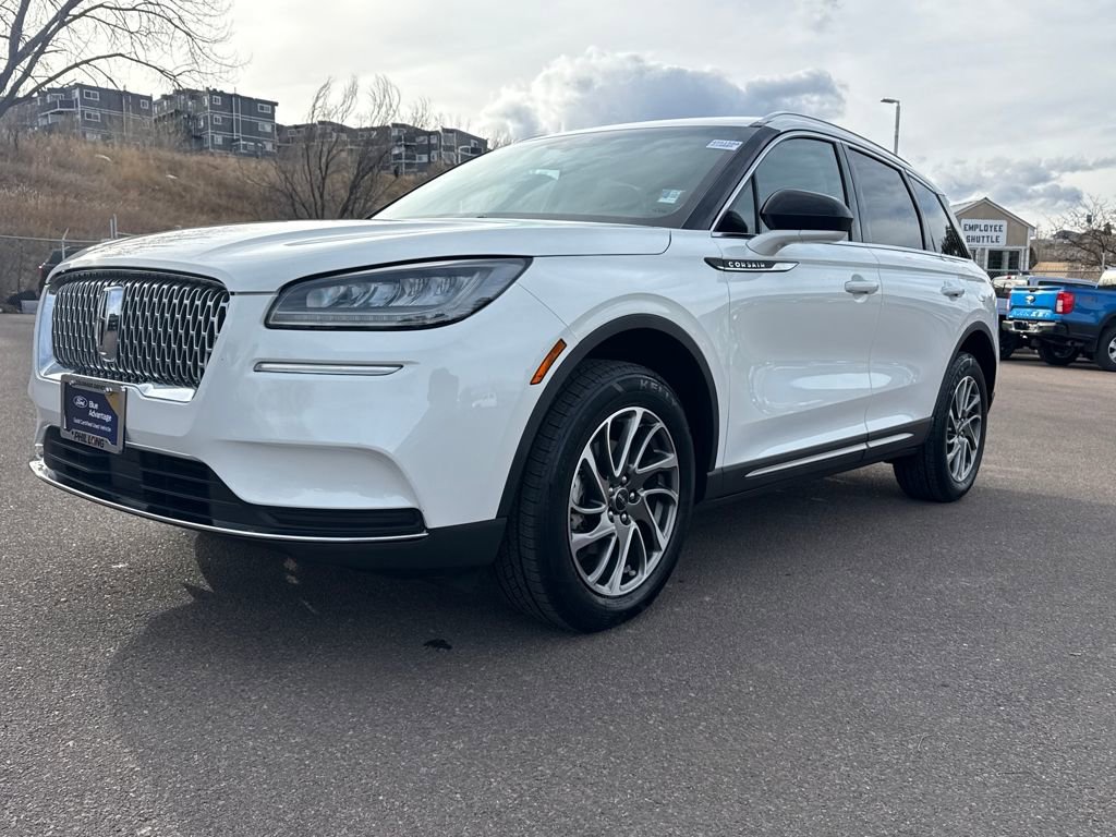 Certified 2022 Lincoln Corsair FWD w/ Equipment Group 101A image 3