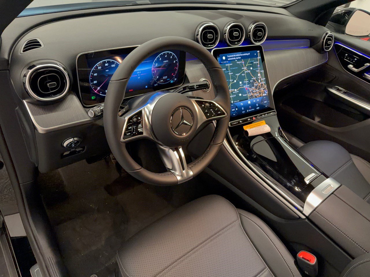 Used 2027 Mercedes-Benz GLC 300 image 4