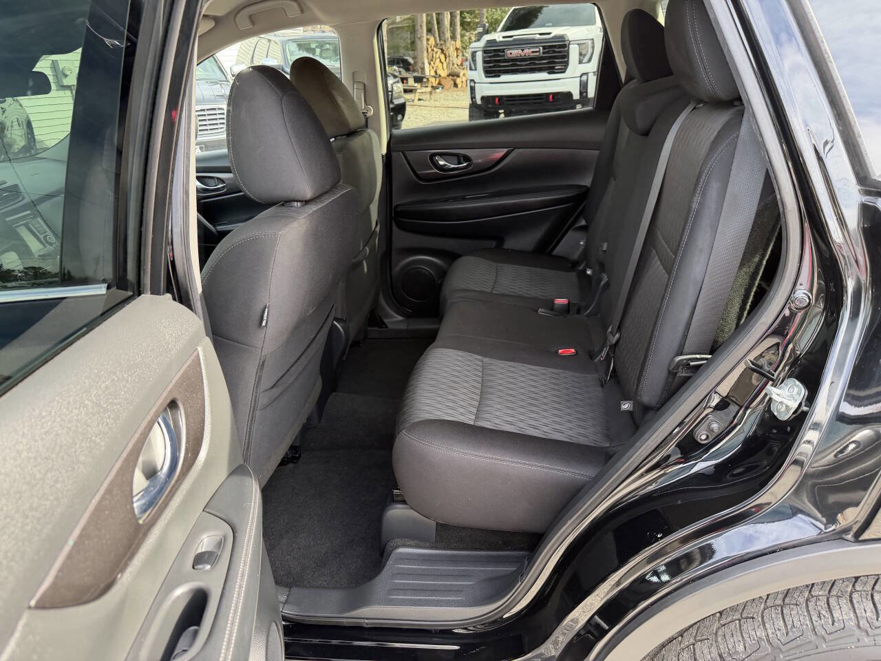 Used 2019 Nissan Rogue S w/ Special Edition Package image 14