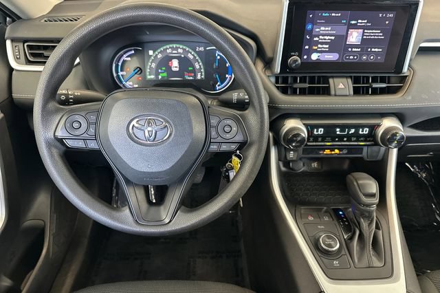 Certified 2024 Toyota RAV4 LE AWD/4WD image 18