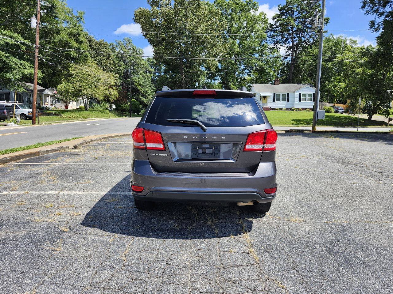 Used 2019 Dodge Journey SE w/ Connectivity Group FWD image 14