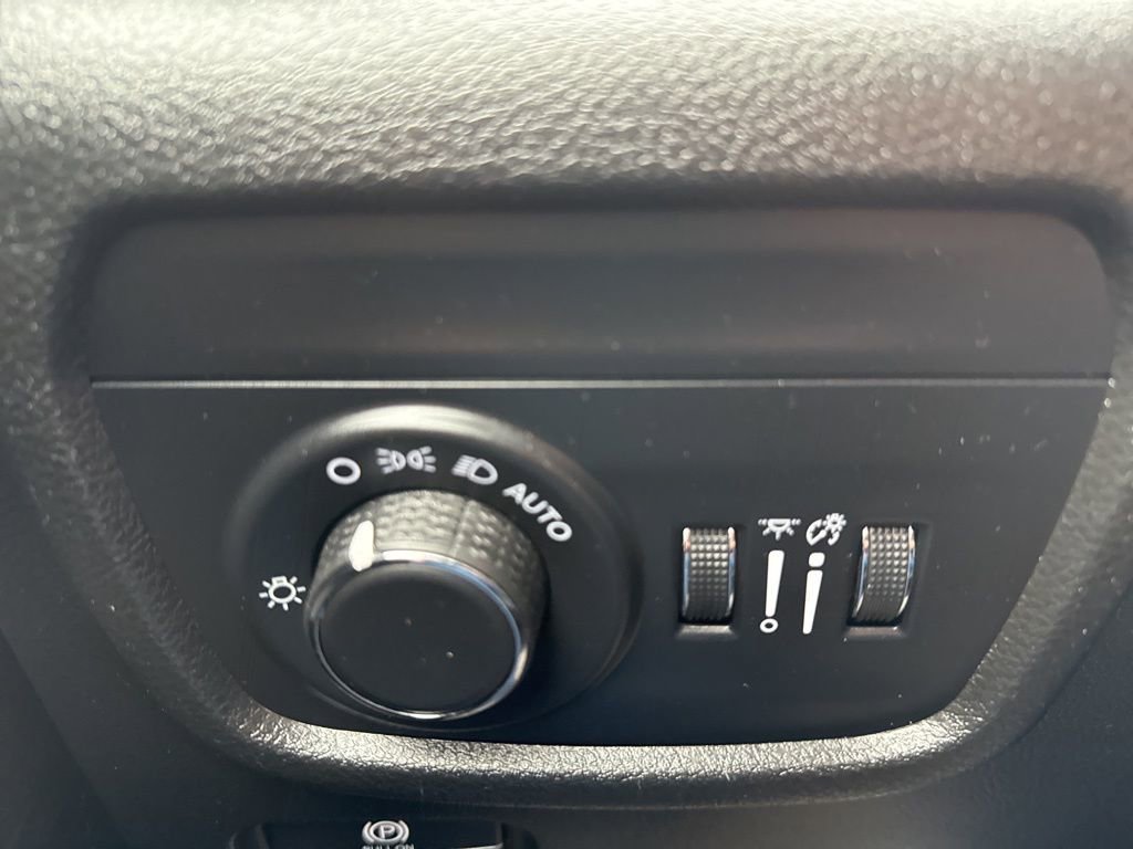 Used 2024 Jeep Grand Cherokee L Altitude image 64