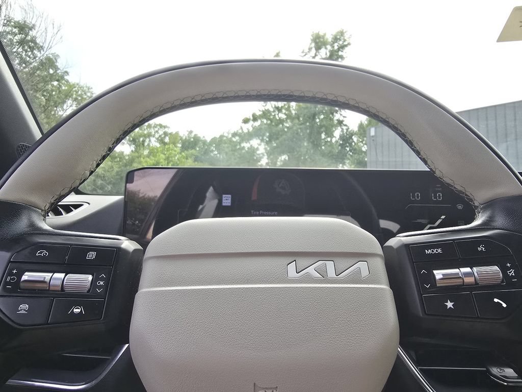 Used 2025 Kia K4 GT-Line w/ GT-Line Sunroof Package FWD image 28