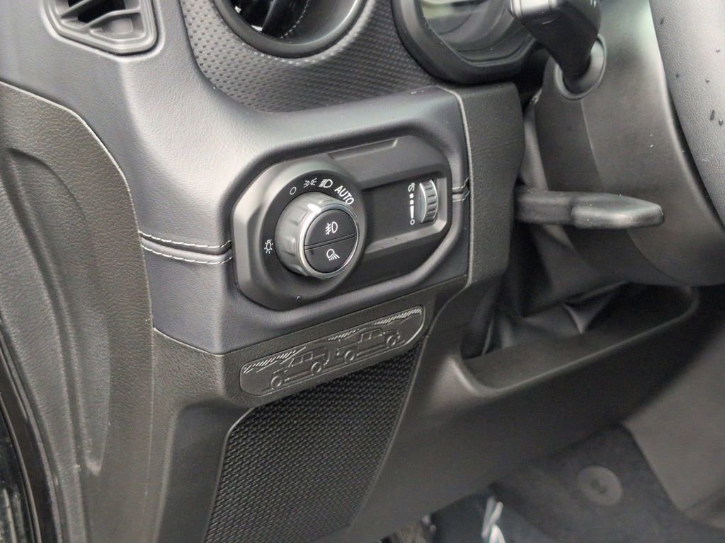 Certified 2026 Jeep Gladiator Mojave image 15