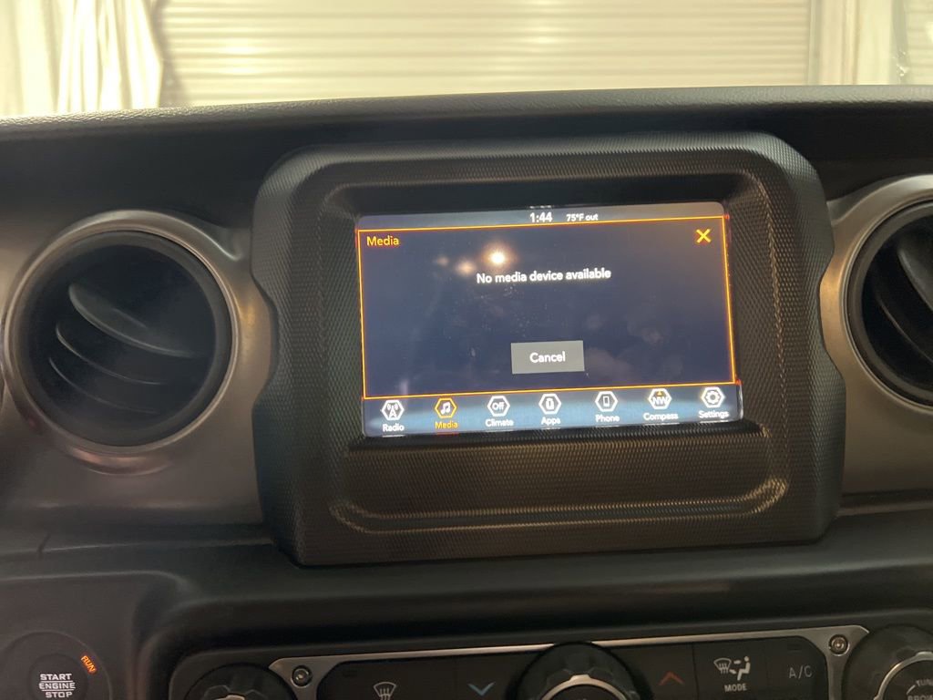 Used 2022 Jeep Wrangler Sport image 26