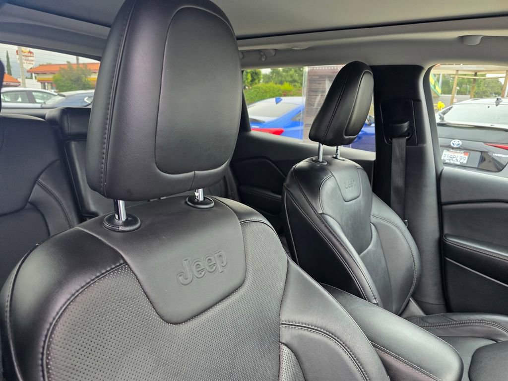 Certified 2021 Jeep Cherokee Limited w/ Elite Package image 20