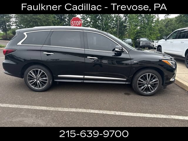 Used 2020 INFINITI QX60 Luxe w/ Essential Package AWD/4WD image 2