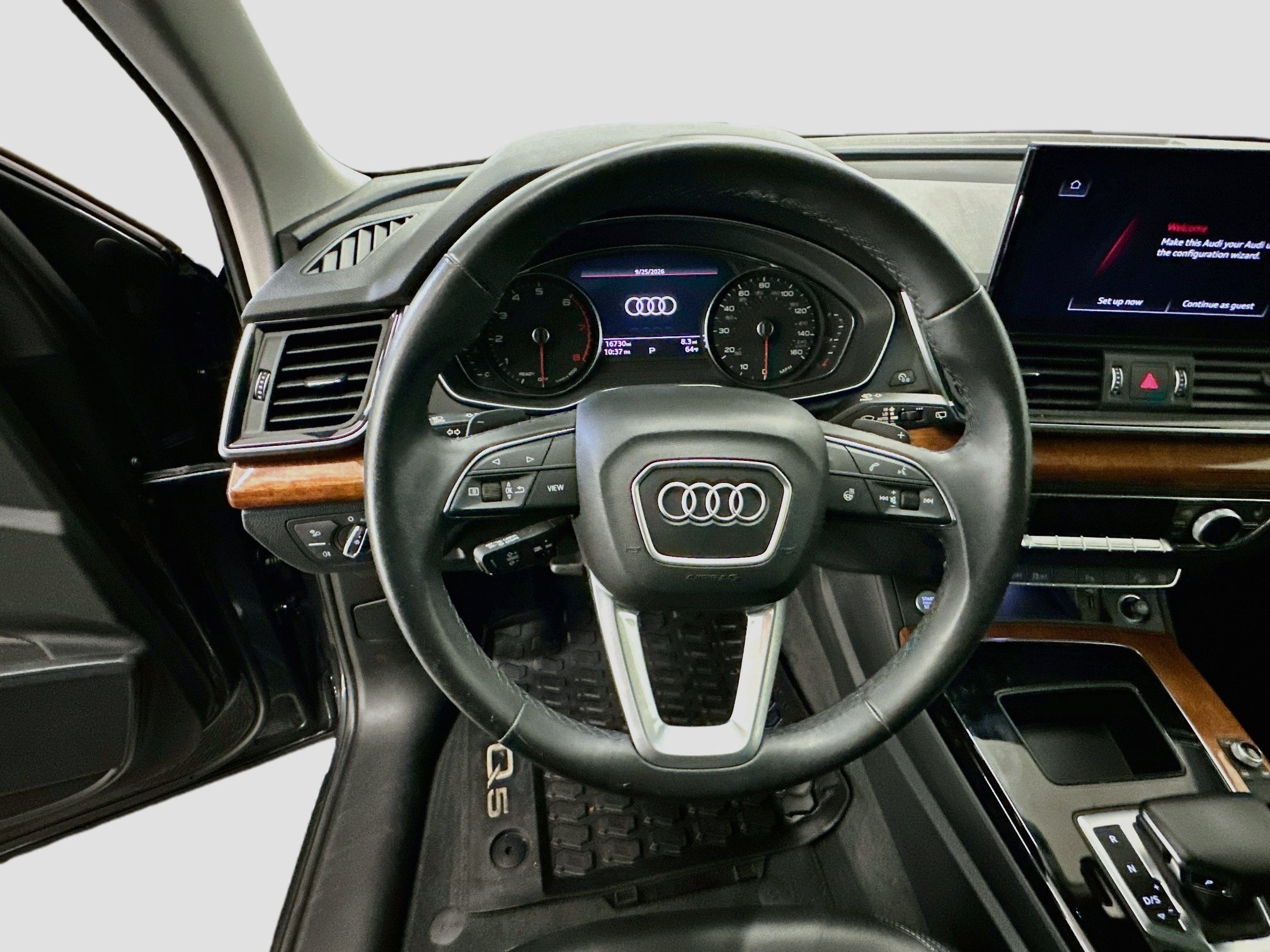 Used 2023 Audi Q5 2.0T Premium w/ Convenience Package AWD/4WD image 18