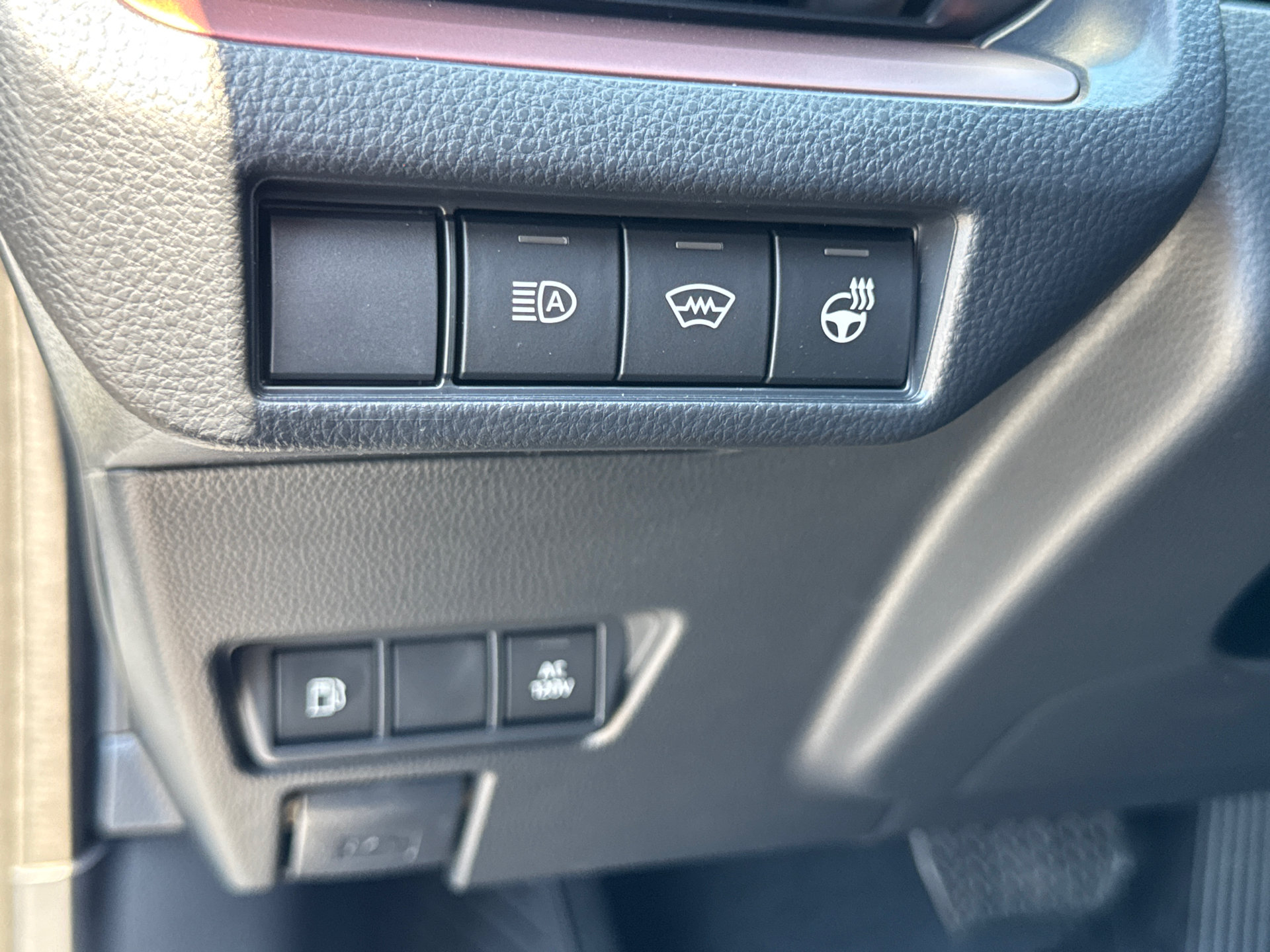 New 2027 Toyota Prius Plug-In Hybrid FWD image 27