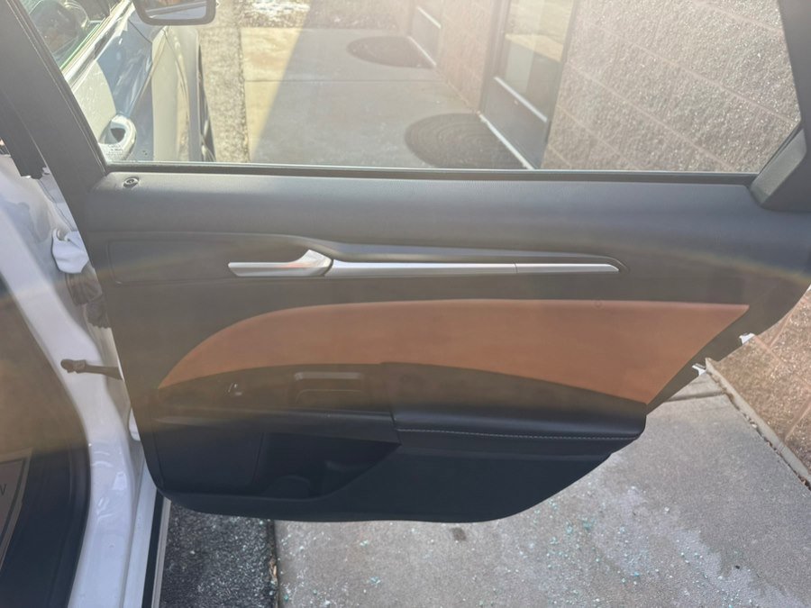 Used 2020 Ford Fusion Titanium image 28