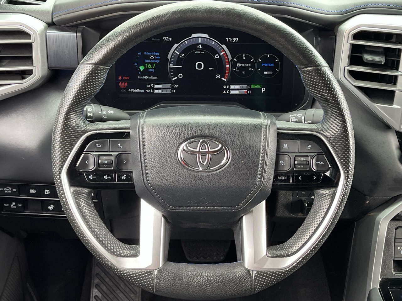 Used 2024 Toyota Tundra Platinum AWD/4WD image 10