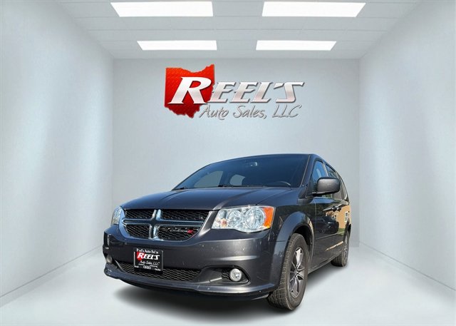 Used 2017 Dodge Grand Caravan SE image 1