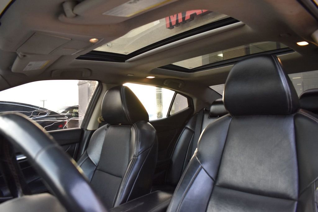Used 2019 Nissan Maxima 3.5 SL w/ Floor Mat Group FWD image 15