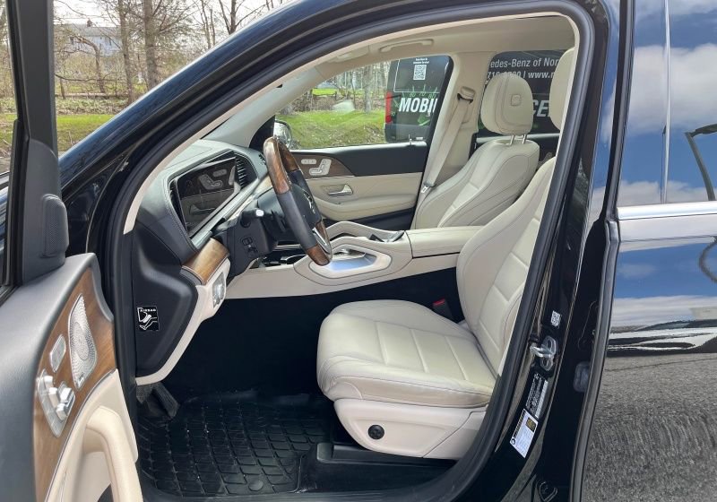 Certified 2023 Mercedes-Benz GLS 450 4MATIC image 11