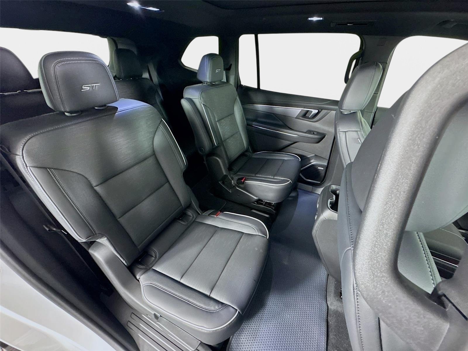 New 2026 Buick Enclave Sport Touring w/ Power Package FWD image 30