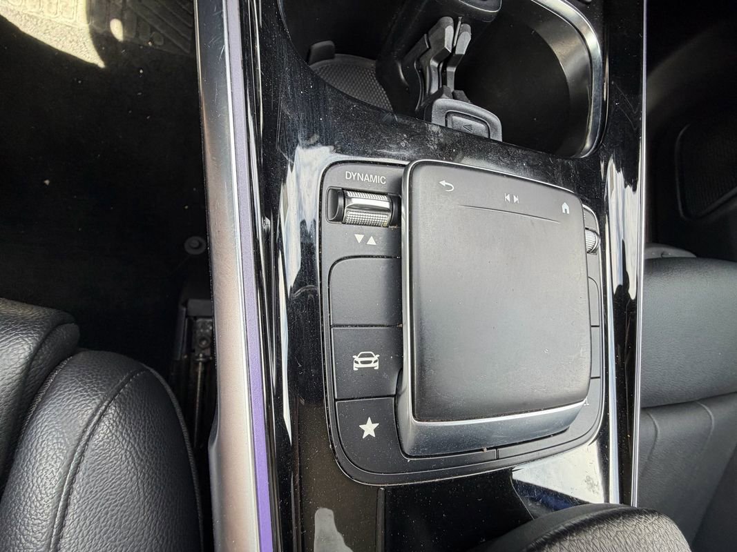 Used 2021 Mercedes-Benz GLB 250 4MATIC image 25