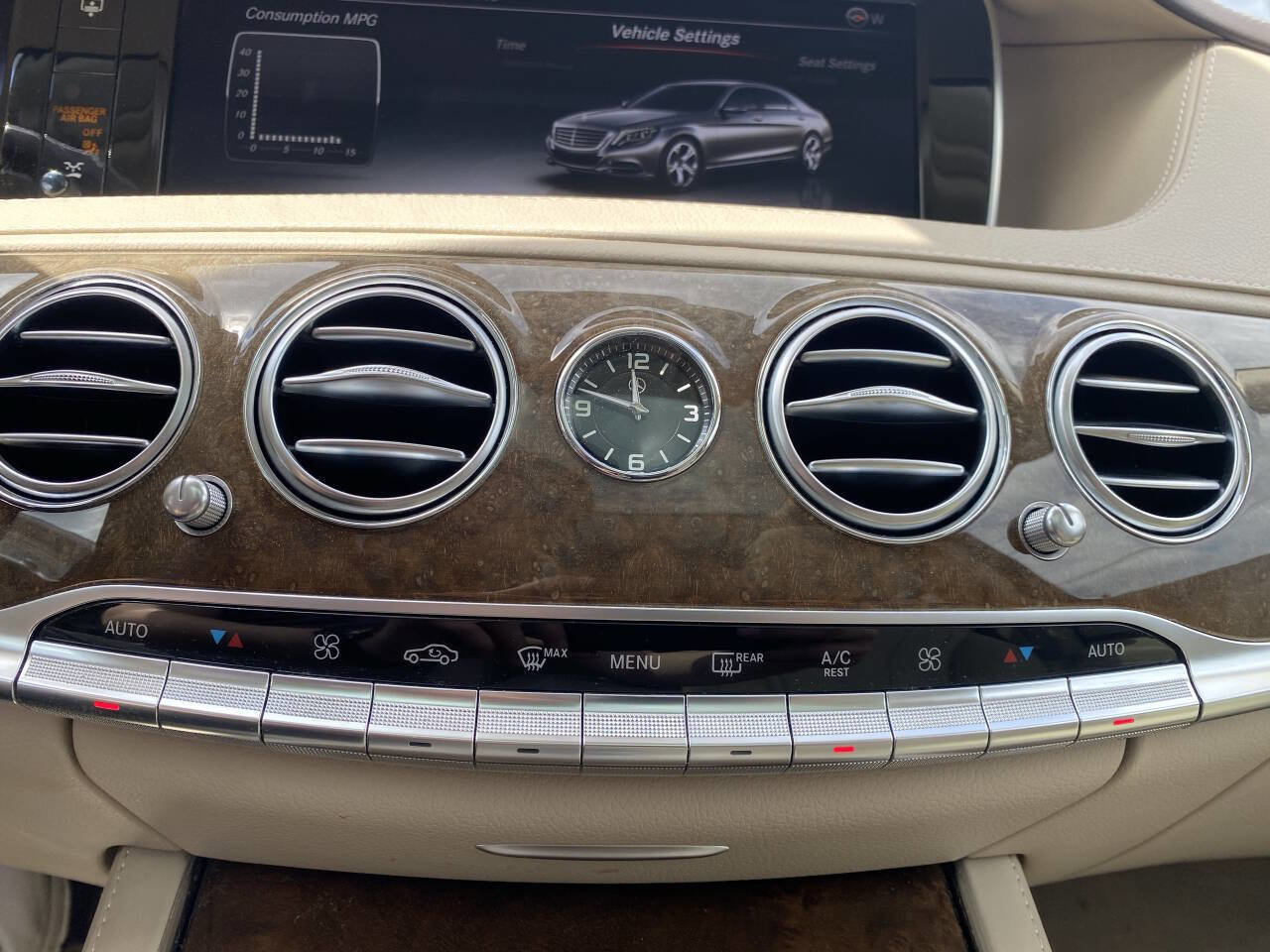 Used 2015 Mercedes-Benz S 550 4MATIC Sedan image 39