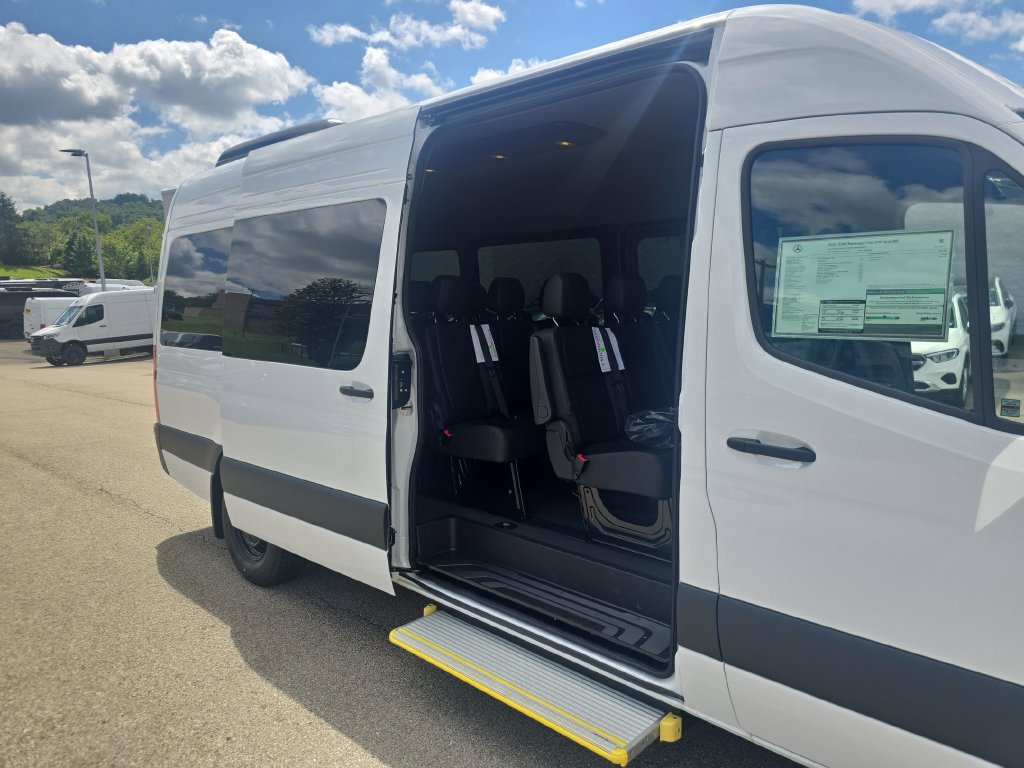 New 2026 Mercedes-Benz Sprinter 2500 image 23