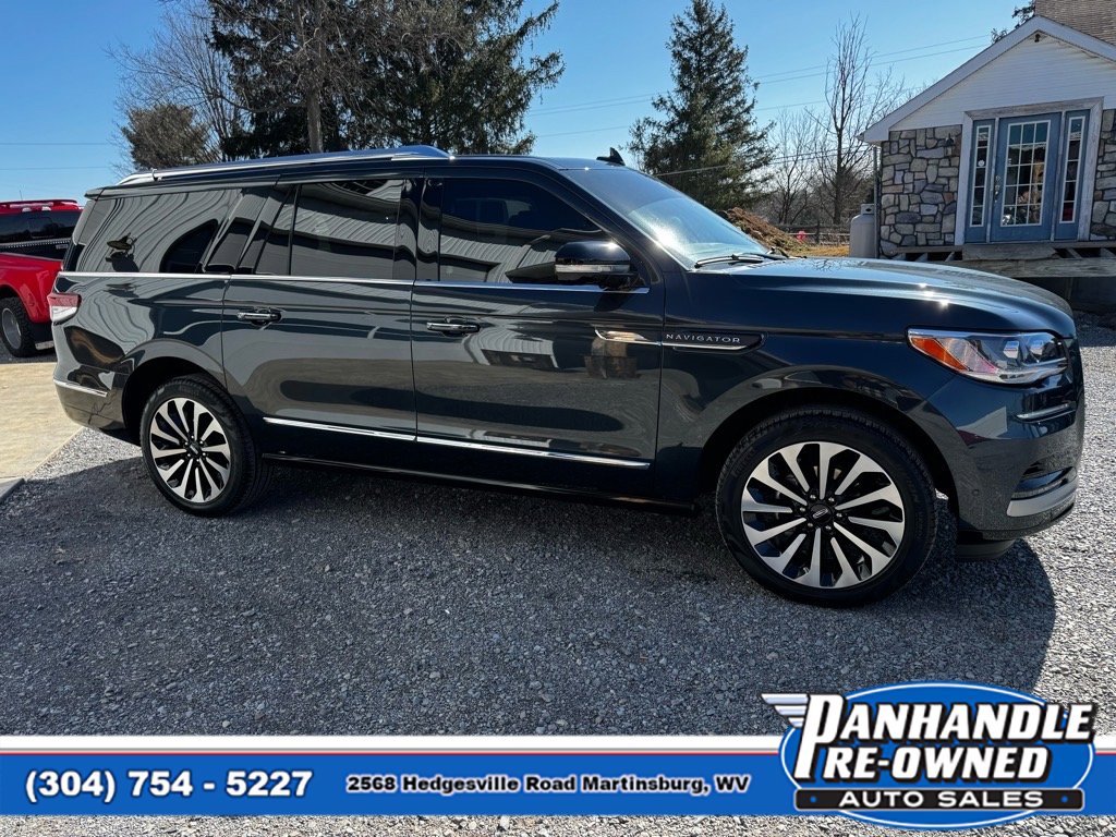 Used 2024 Lincoln Navigator L Reserve AWD/4WD image 4
