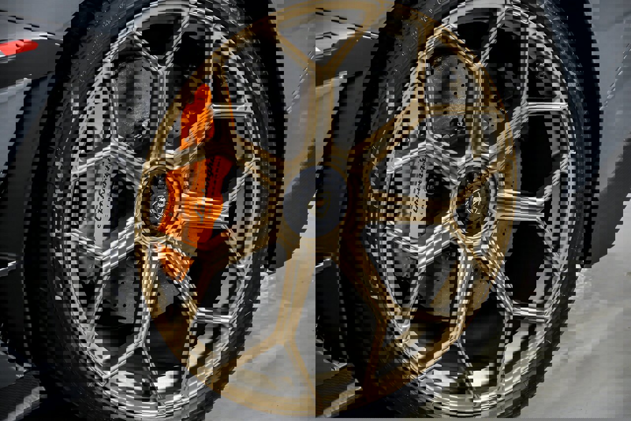 Used 2019 Lamborghini Aventador SVJ image 25